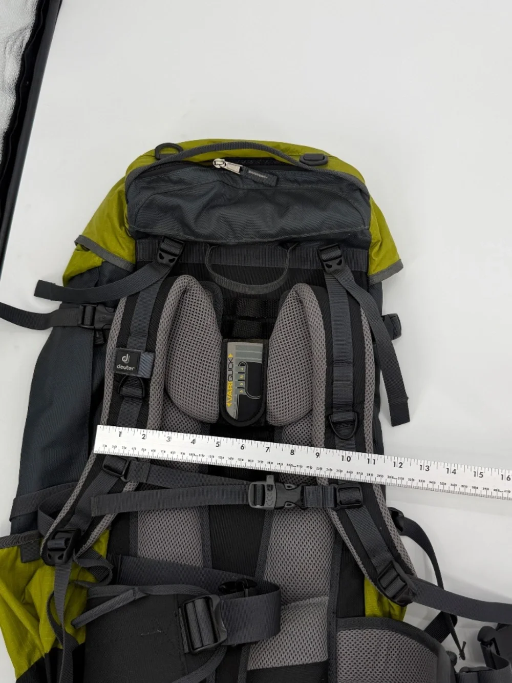 Deuter Fox 40L Hiking Backpack Green Charcoal Internal Frame Youth / Women Small